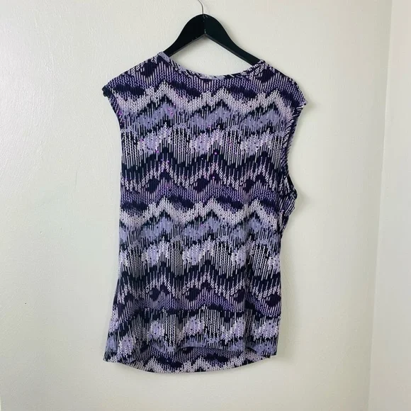 Shimmery Top. Studio 1940. Purple/Black. - Picture 9 of 10